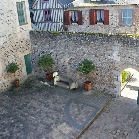 Fenetres Sur Cour - Centre Historique - * הונפלר